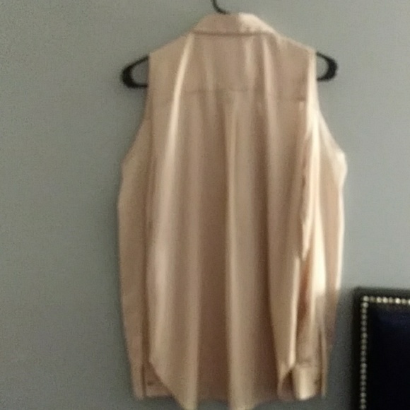 Shirt - Picture 2 of 3